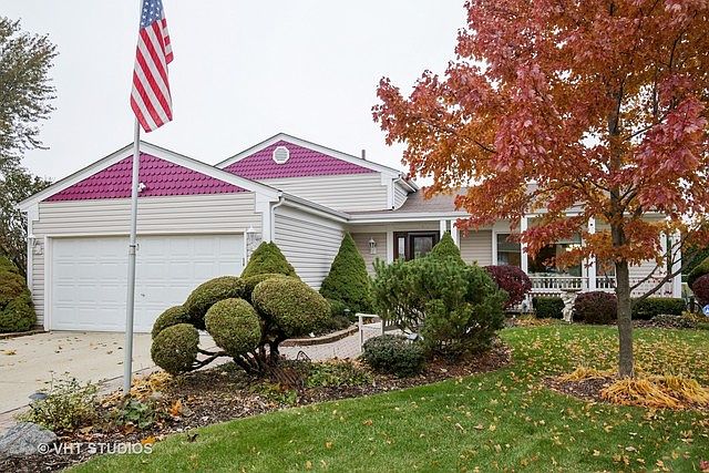 1st image of 732 Whitehall Ct