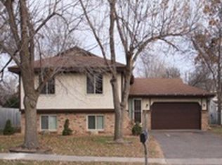 7916 Regent Ave N, Brooklyn Park, MN 55443