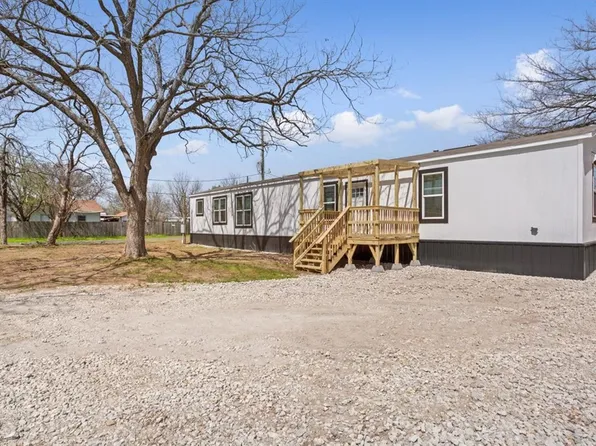 404 E Collins St, Bremond, TX 76629