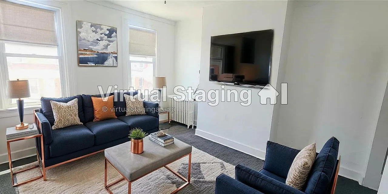 3 bed, 1104 sqft, $1,800 — Photo 2