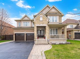 33 Garryoaks Dr, Brampton, ON L6P 3E2