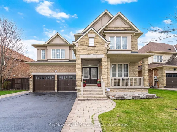 33 Garryoaks Dr, Brampton, ON L6P 3E2