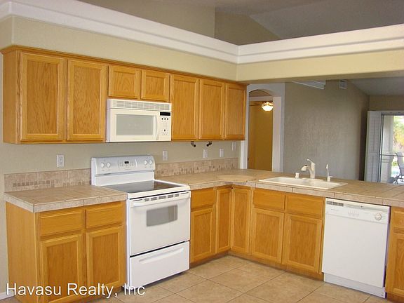 5th image of 3713 Chesapeake Blvd
