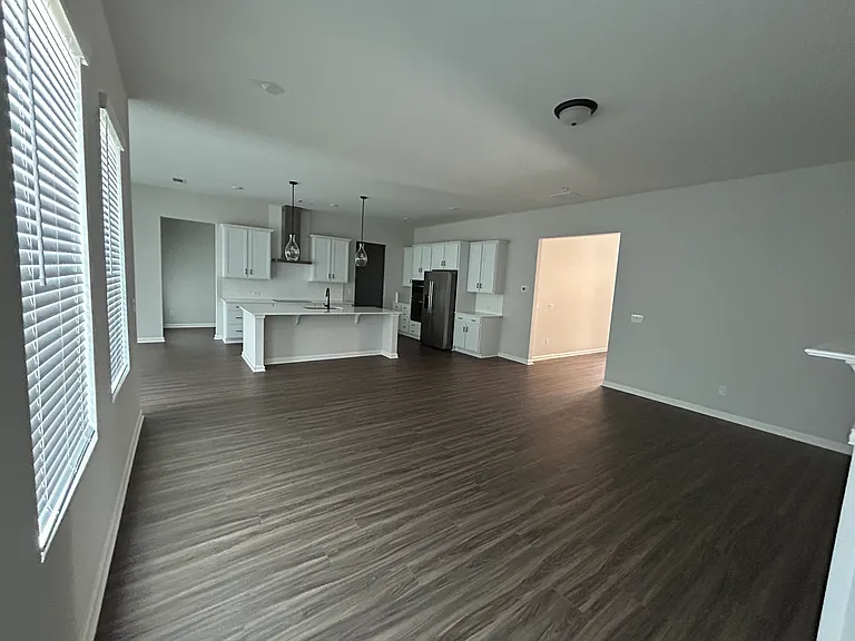 216 Birchwood Row — Photo 5