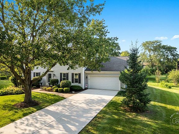 4th image of 544 Irvington Ct