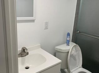 322 S 11th St #B, Philadelphia, PA 19107