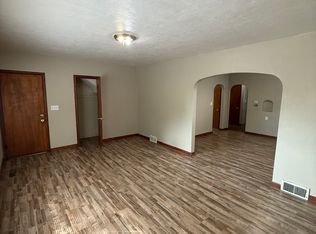 1708 Farnam St #1, Davenport, IA 52803