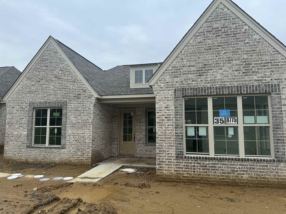 1st image of 8775 Bedfordshire Dr #35