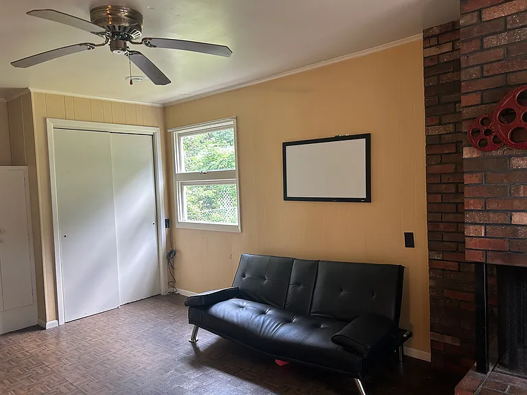 607 S Eastside Dr — Photo 19