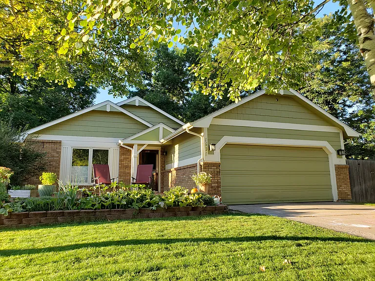 1601 Barnwood Dr — Photo 1