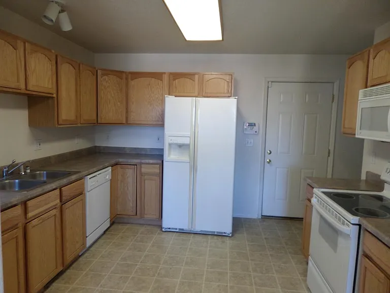 720 Bosque Vista Point — Photo 4