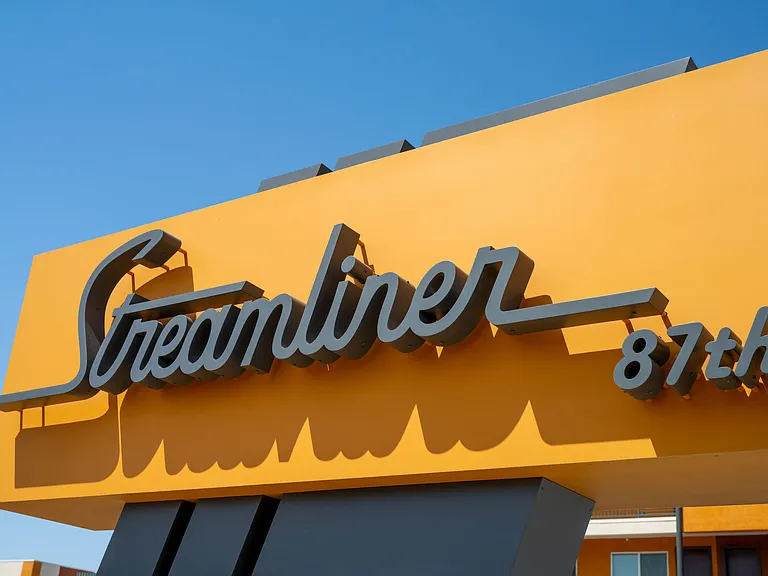 Streamliner 87th — Photo 37