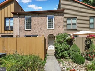 193 Oakmont Ct, Reading, PA 19607