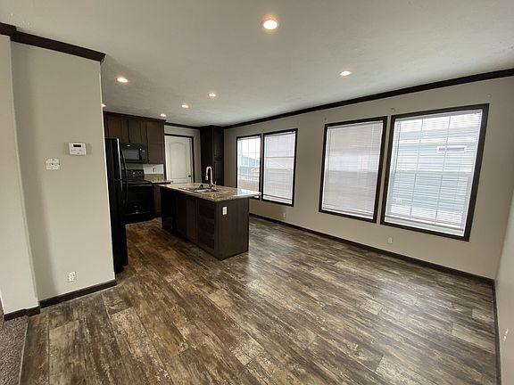 4th image of 225 Pebble Creek Dr #270