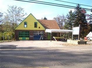 5884 Manchester Rd, Akron, OH 44319