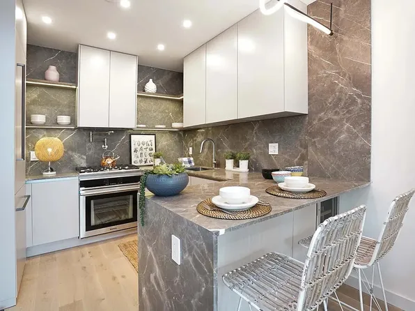 373 Palmetto Street image 1 of 12