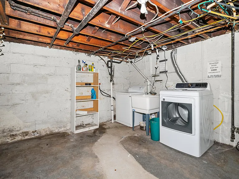 6219 Monitor St — Photo 12