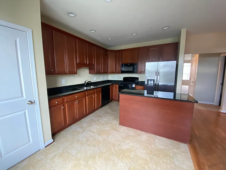 258 Woodstream Blvd — Photo 14