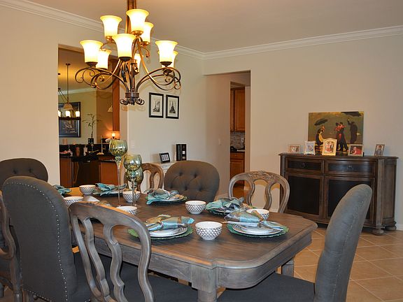 Formal dining room