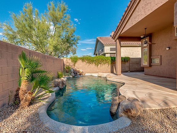 3rd image of 4208 E Desert Marigold Dr