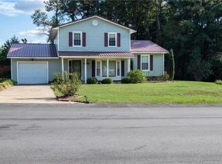 909 Emory Ct, Fayetteville, NC 28311