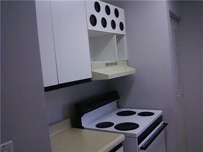 2nd image of 15605 SW 74th Circle Dr APT 12