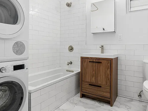 309 Henry Street image 10 of 10