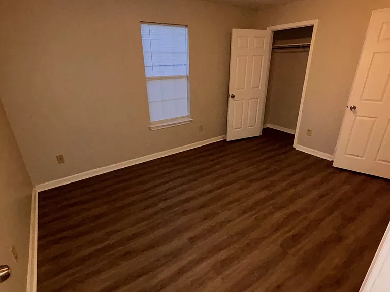 106 Hines Blvd #D — Photo 19
