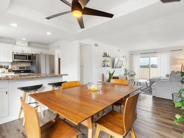 303 Stage Coach Rd, Oceanside, CA 92057