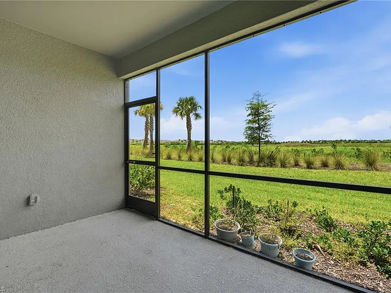 11841 Venetian Lagoon Dr — Photo 33