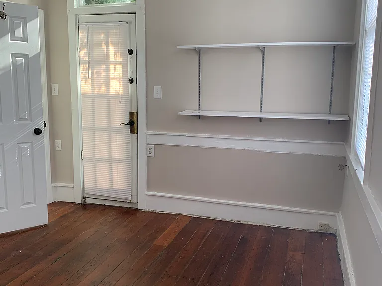 33 1/2 Cannon St #301 — Photo 2