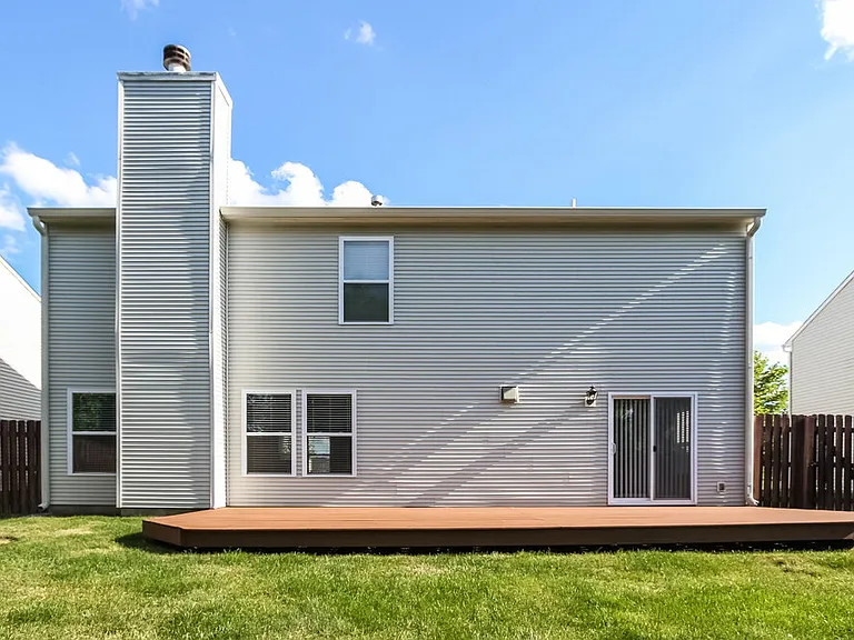 10718 Pavilion Dr — Photo 15