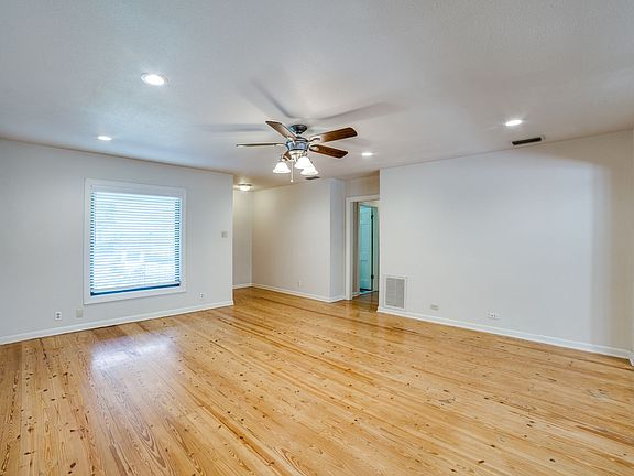 5th image of 244 Halcyon Pl