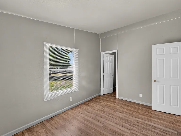 1341 Flying L Ln #16 — Photo 4
