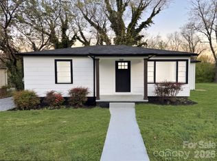 142 S Ervin Ave, Newton, NC 28658
