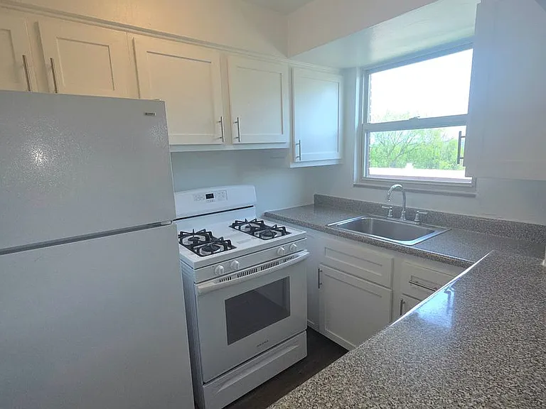 1000 Vermont Ave — Photo 19