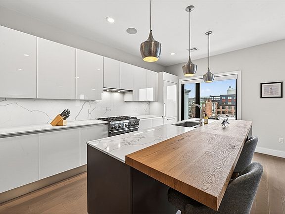 5th image of 39 A St #22