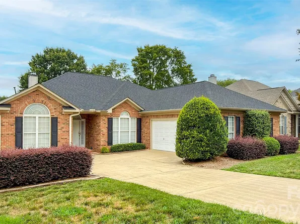 580 Gatsby Pl NW, Concord, NC 28027