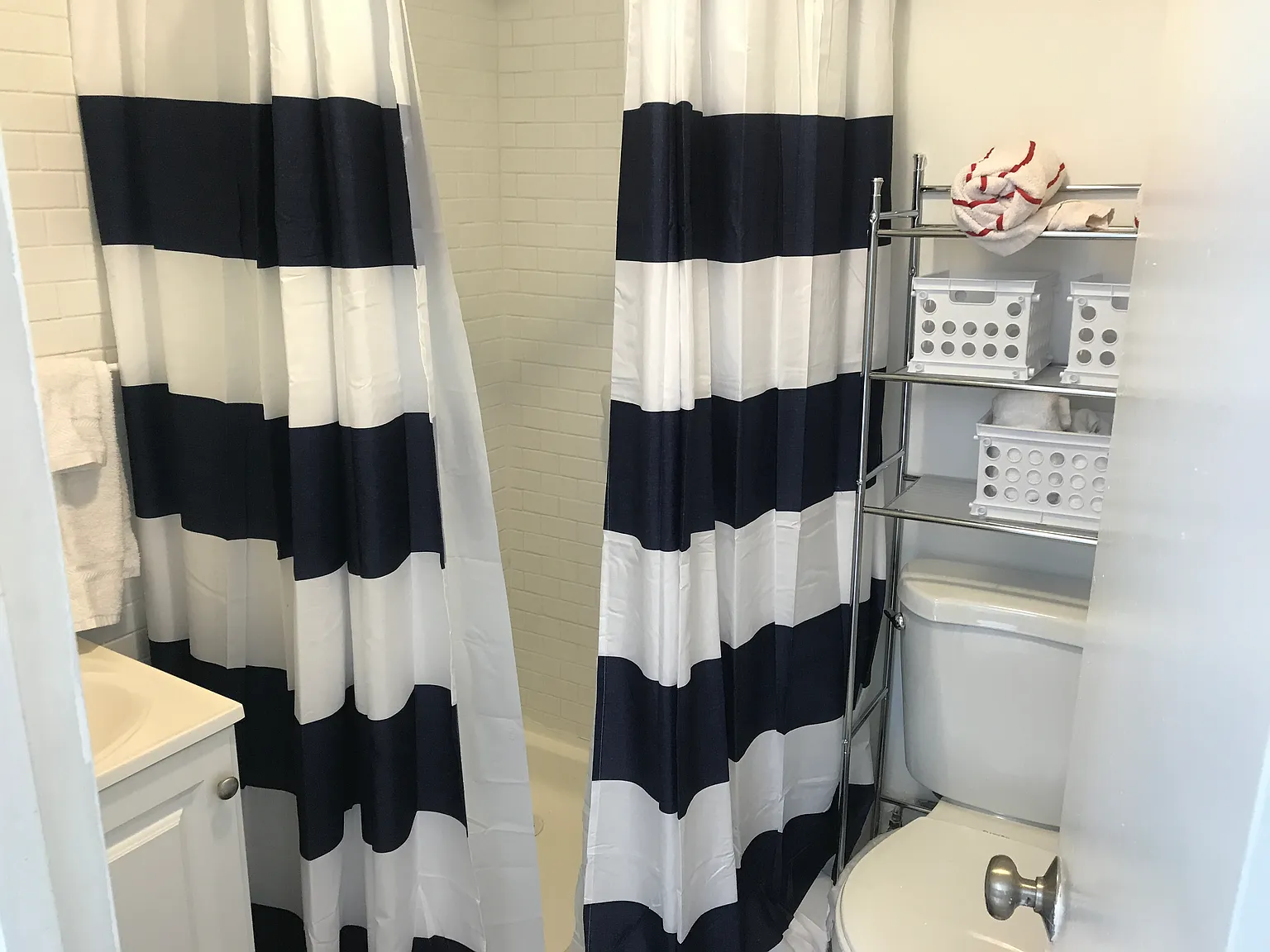 Studio, 450 sqft, $1,600 — Photo 2