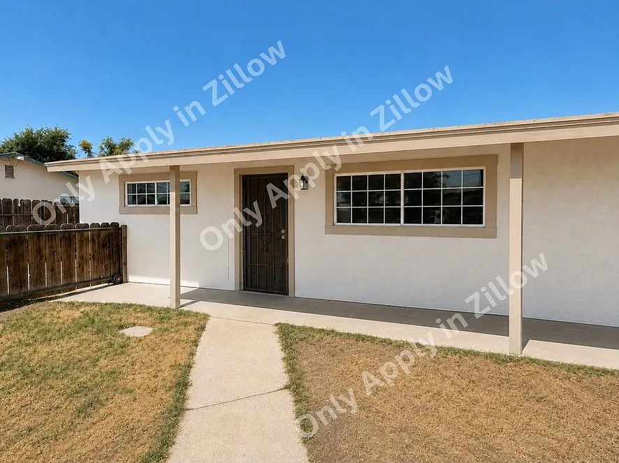 621 N Imperial Ave #1