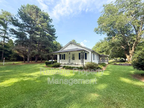 10586 State Highway 96 N, Selma, NC 27576