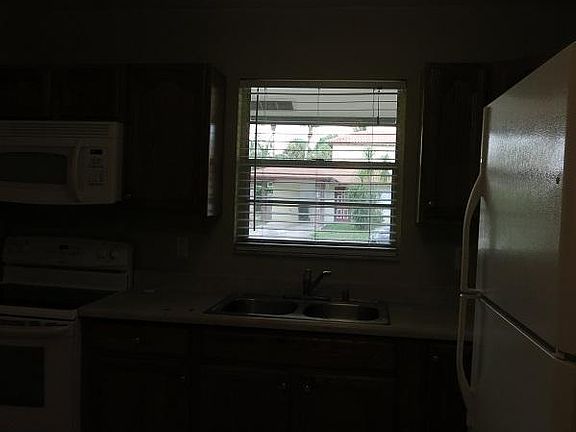 4th image of 3601 S Olive Ave APT B