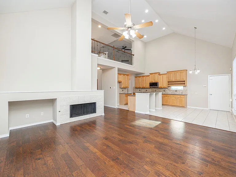 2404 Heather Glen Dr — Photo 20