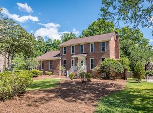 213 Hampton Dr, Summerville, SC 29485