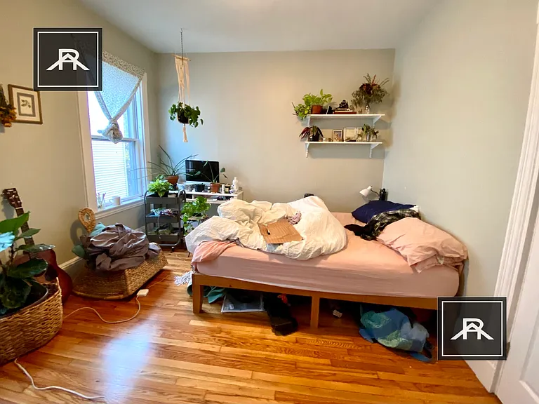 5 Oswald St #2 — Photo 11