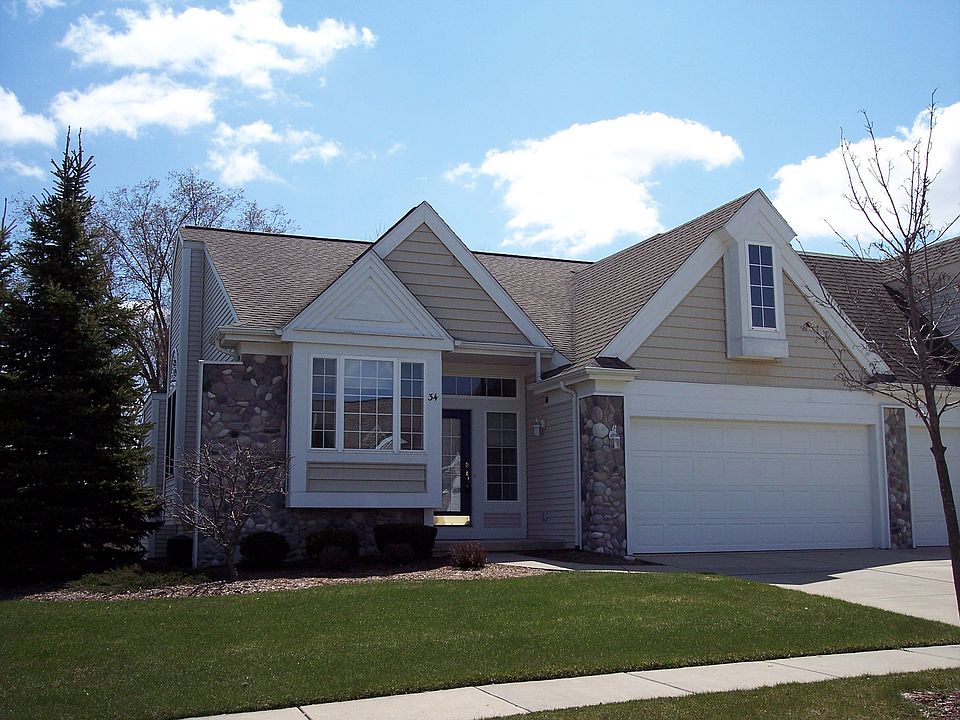 1st image of 34 Aviemore Dr