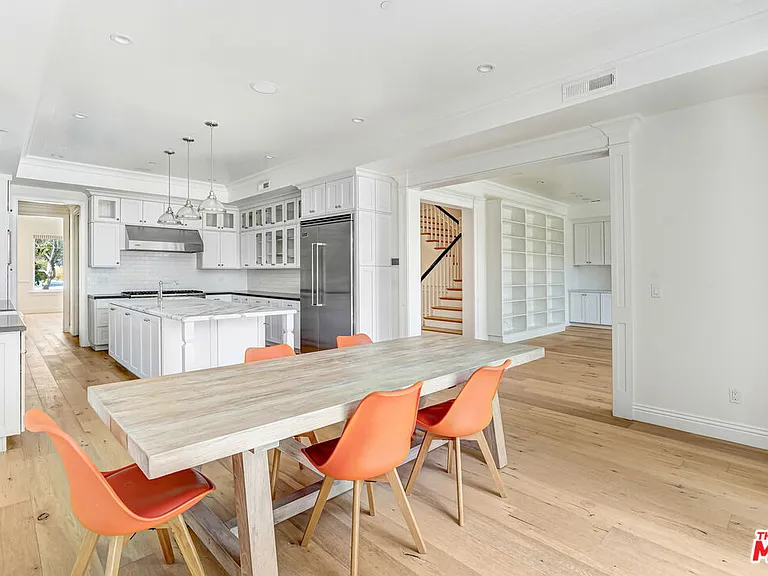 11540 Clover Ave — Photo 10