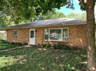 425 Nicholls St, Livingston, IL
