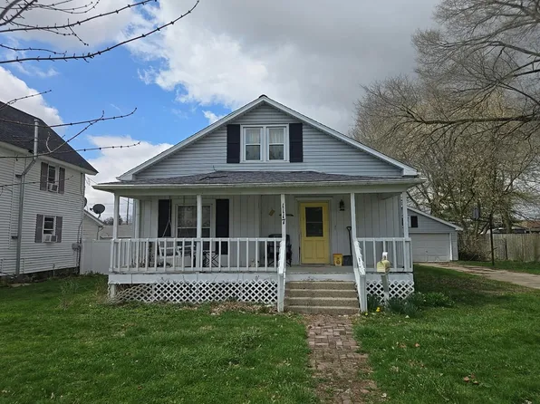 1117 2nd Ave, Lake Odessa, MI 48849