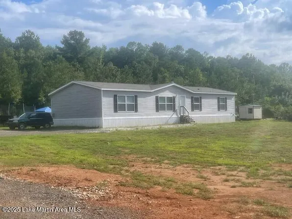 13688 Dudleyville Rd, Camp Hill, AL 36850